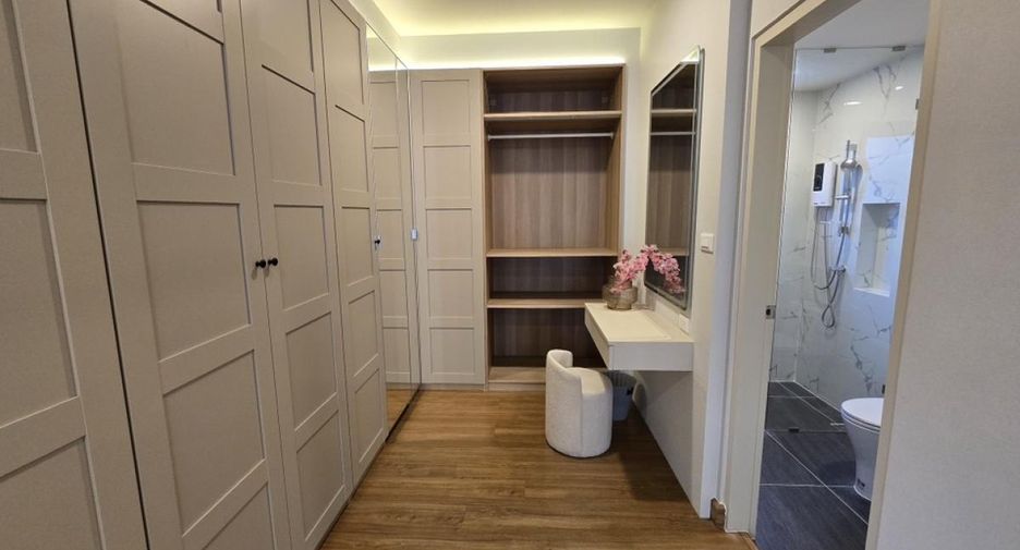 Casa en alquiler de 4 habitaciones en Bang Phli, Samut Prakan