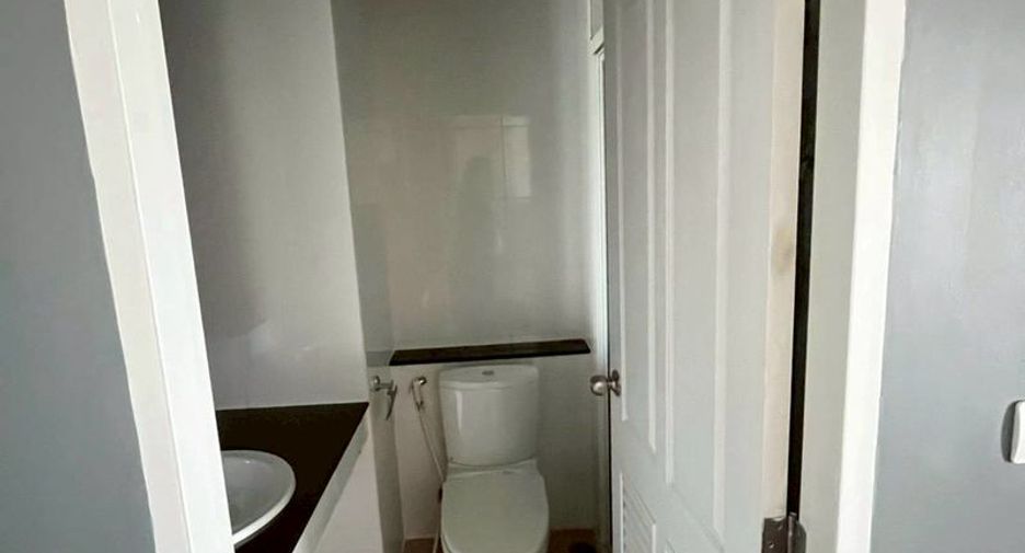 For sale 2 bedrooms condo in Mueang Chiang Mai, Chiang Mai