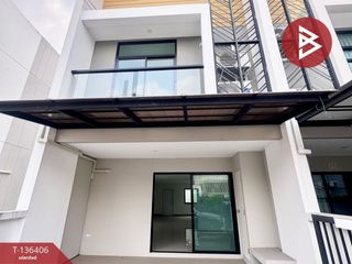 出售 2 卧室 联排别墅 在 Mueang Pathum Thani, Pathum Thani