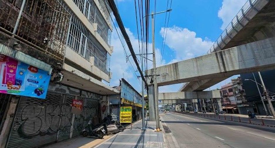 For sale retail Space in Bangkok Noi, Bangkok