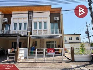 Casa adosada en venta de 4 habitaciones en Mueang Samut Sakhon, Samut Sakhon