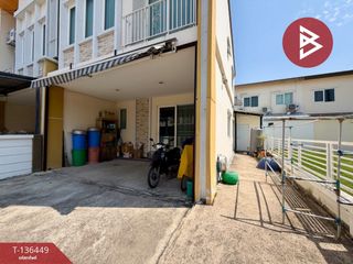 Casa adosada en venta de 4 habitaciones en Mueang Samut Sakhon, Samut Sakhon