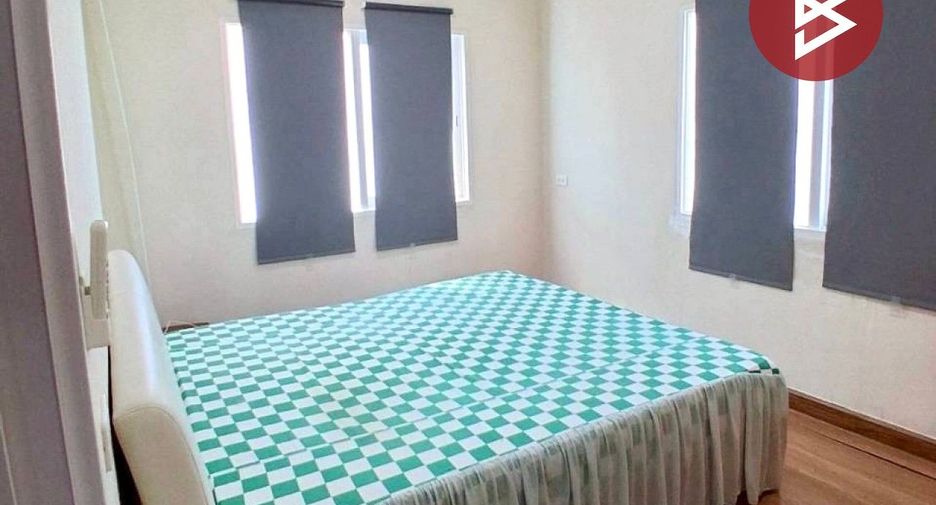 For sale 4 bedrooms townhouse in Mueang Samut Sakhon, Samut Sakhon