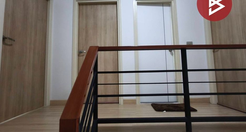 Продажа 3 спальни таунхаус в Mueang Chon Buri, Чонбури