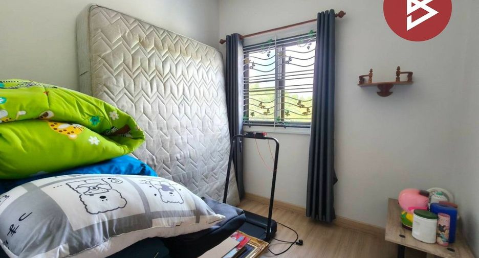 Продажа 3 спальни таунхаус в Mueang Chon Buri, Чонбури