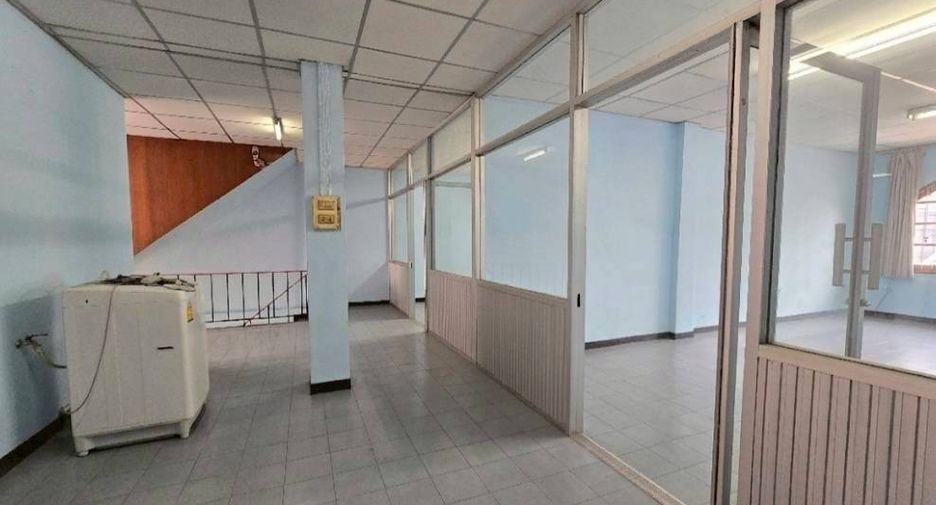 For sale retail Space in Bang Bua Thong, Nonthaburi
