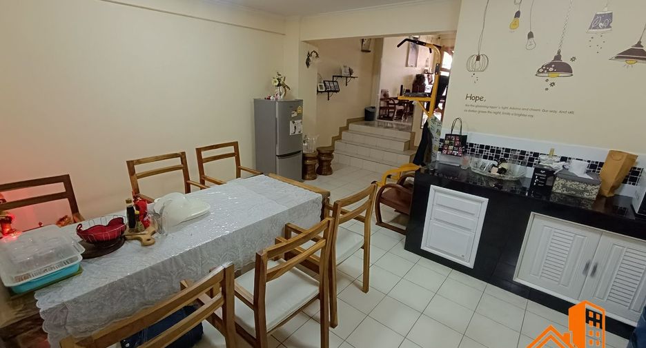 出售 4 卧室 联排别墅 在 Bang Phli, Samut Prakan