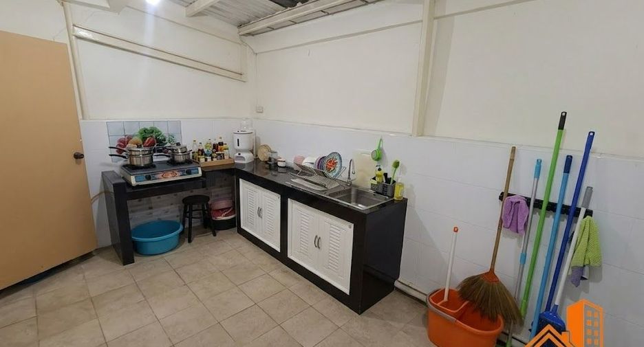 出售 4 卧室 联排别墅 在 Bang Phli, Samut Prakan