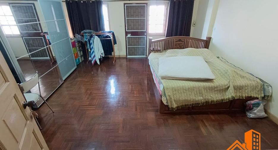 出售 4 卧室 联排别墅 在 Bang Phli, Samut Prakan