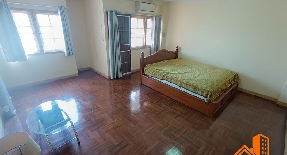 出售 4 卧室 联排别墅 在 Bang Phli, Samut Prakan