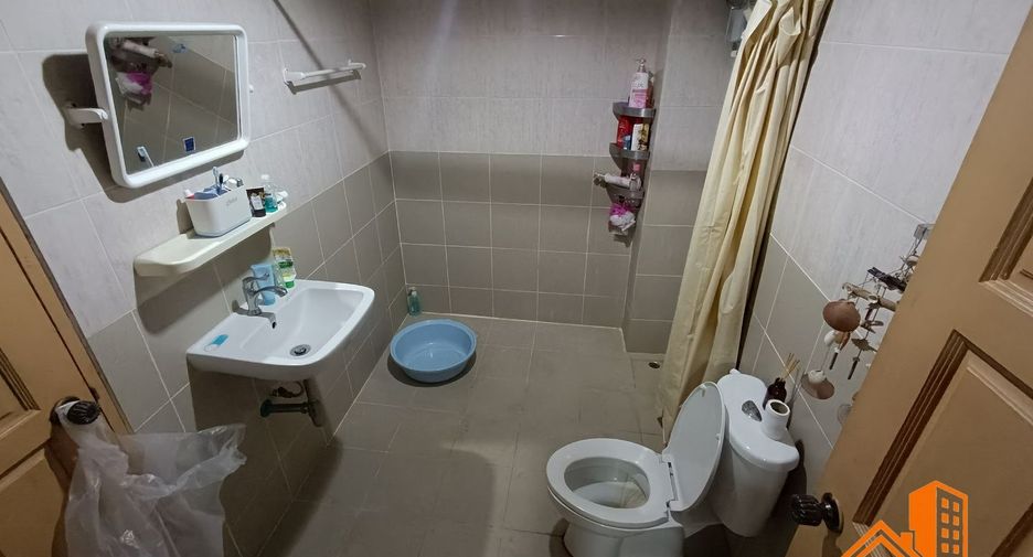 出售 4 卧室 联排别墅 在 Bang Phli, Samut Prakan