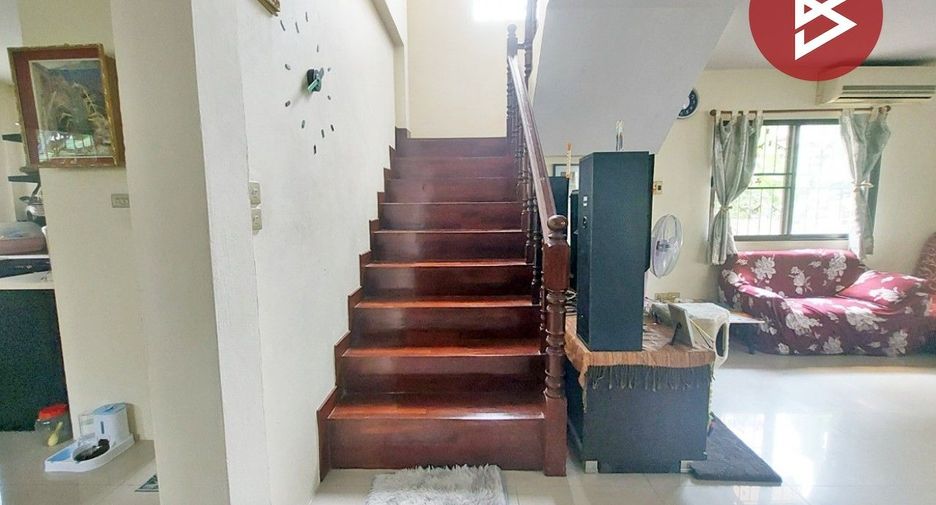 Haus zur Miete und zum Kauf mit 3 Zimmer in Phra Samut Chedi, Samut Prakan