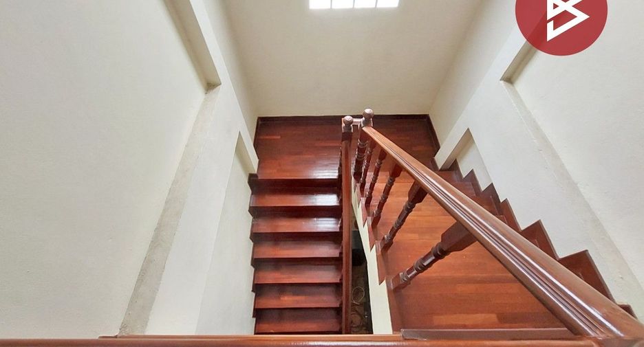 Haus zur Miete und zum Kauf mit 3 Zimmer in Phra Samut Chedi, Samut Prakan