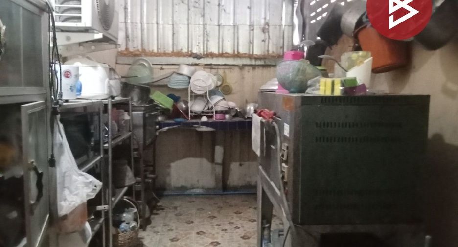 Reihenhaus zum Kauf mit 2 Zimmer in Bang Lamung, Chonburi