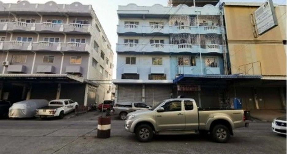 Gewerbefläche zum Kauf mit 1 Zimmer in Bang Phli, Samut Prakan