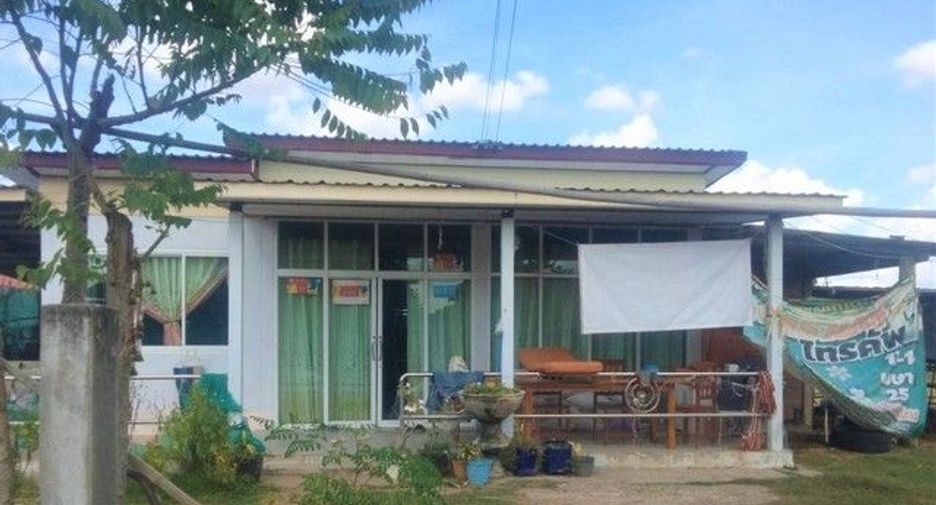 À vendre 2 chambres maison à Si Rattana, Sisaket