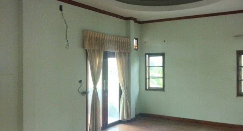 For sale 3 bedrooms house in Mueang Buriram, Buriram