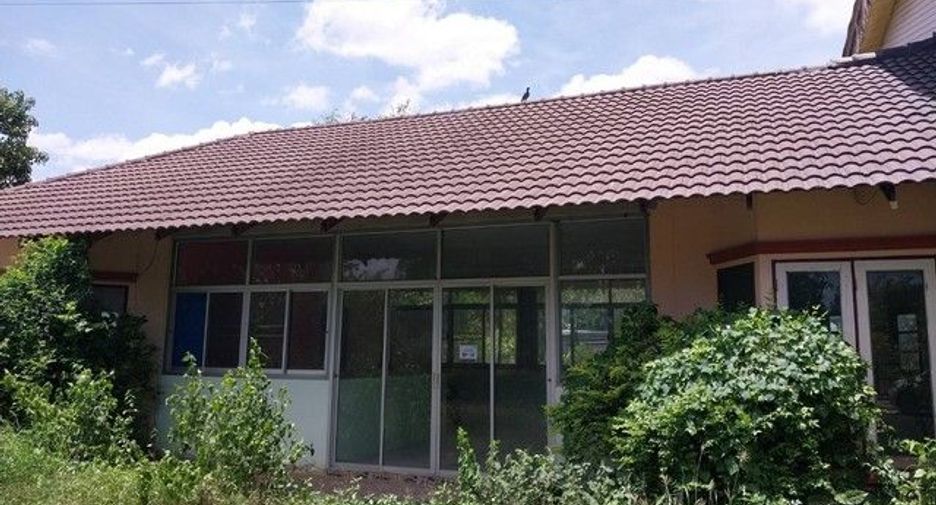 For sale 3 bedrooms house in Mueang Buriram, Buriram