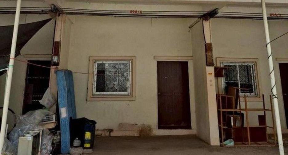 Reihenhaus zum Kauf mit 2 Zimmer in Mueang Buriram, Buriram