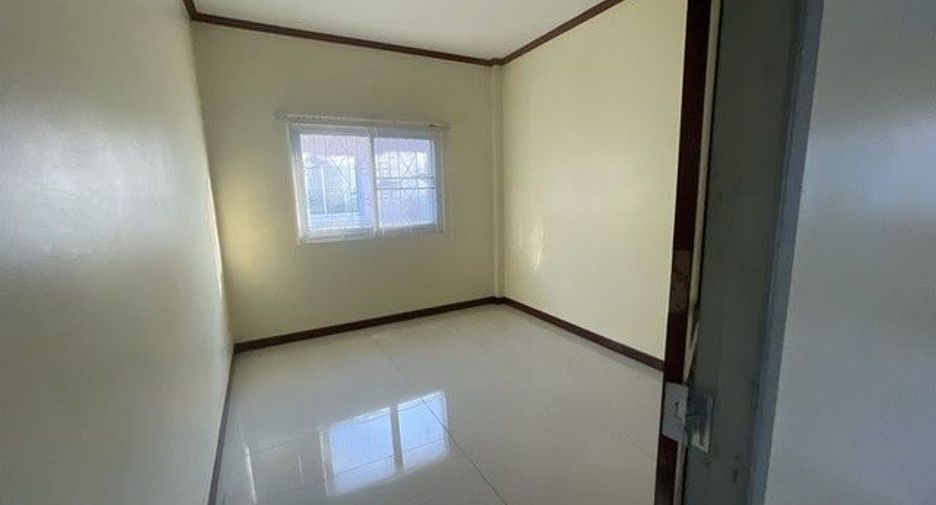 Casa en venta de 3 habitaciones en Chok Chai, Nakhon Ratchasima