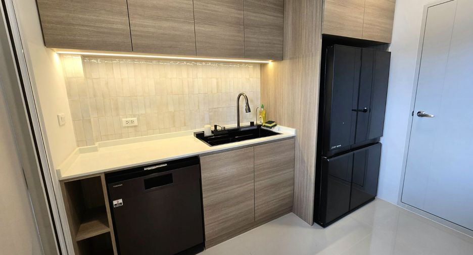 Haus zur Miete mit 4 Zimmer in Bang Phli, Samut Prakan