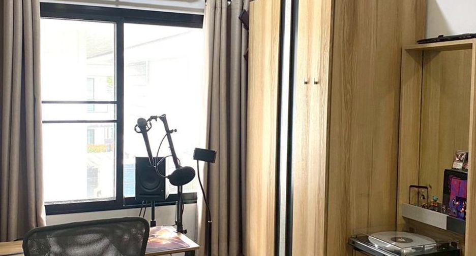 For rent and for sale 4 bedrooms house in Si Racha, Chonburi