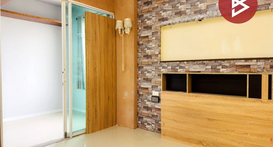 For sale 3 bedrooms townhouse in Phra Samut Chedi, Samut Prakan