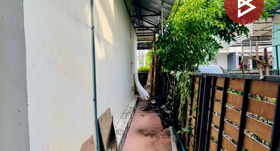 For sale 3 bedrooms townhouse in Phra Samut Chedi, Samut Prakan