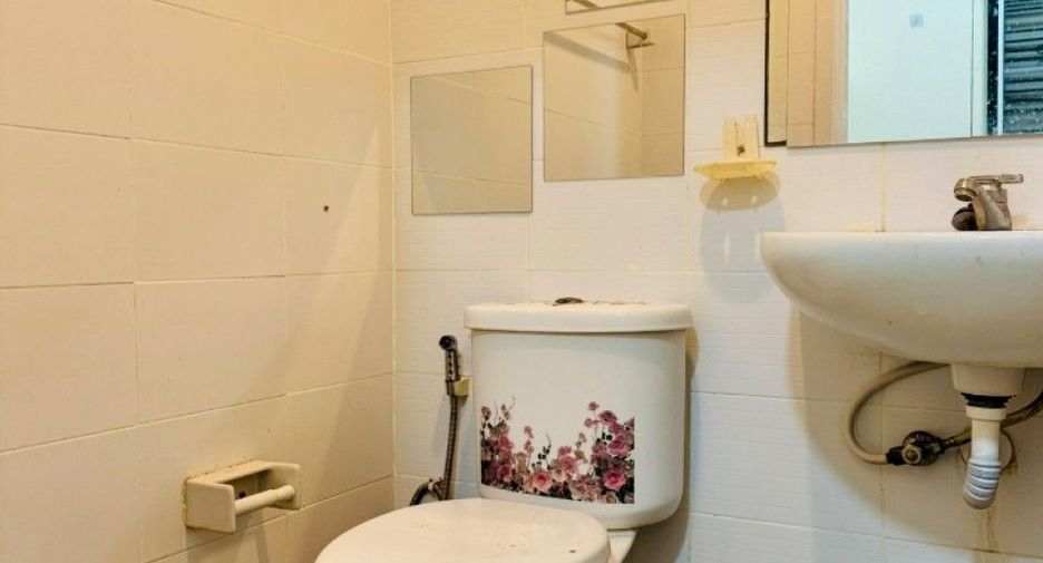 For sale 3 bedrooms townhouse in Phra Samut Chedi, Samut Prakan