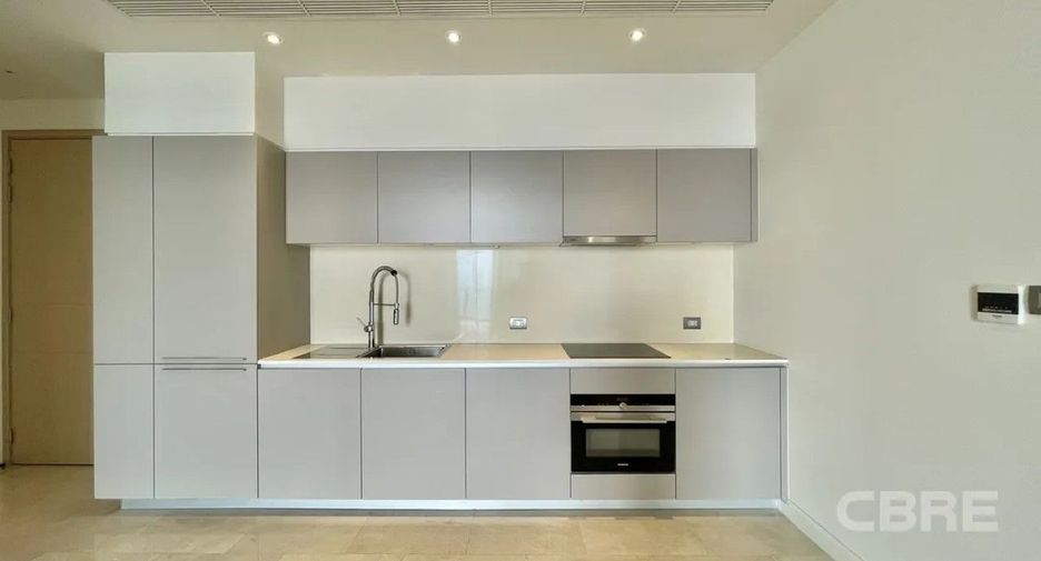 For sale 3 ベッドルーム condo in Khlong San, Bangkok