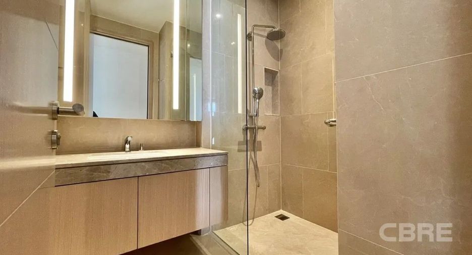 For sale 3 ベッドルーム condo in Khlong San, Bangkok