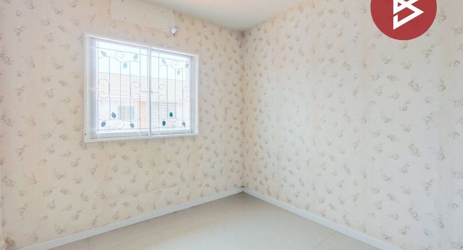 For sale 3 bedrooms townhouse in Mueang Samut Prakan, Samut Prakan