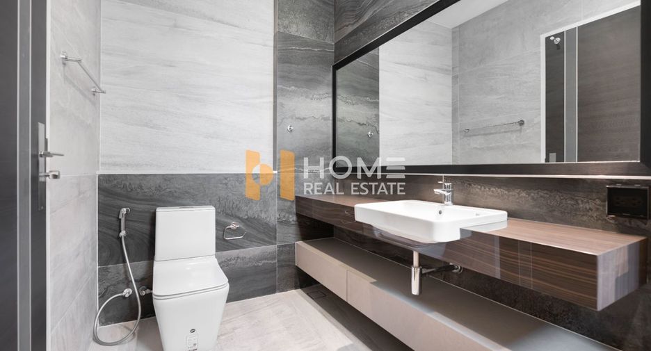 For sale 5 bedrooms house in Lak Si, Bangkok