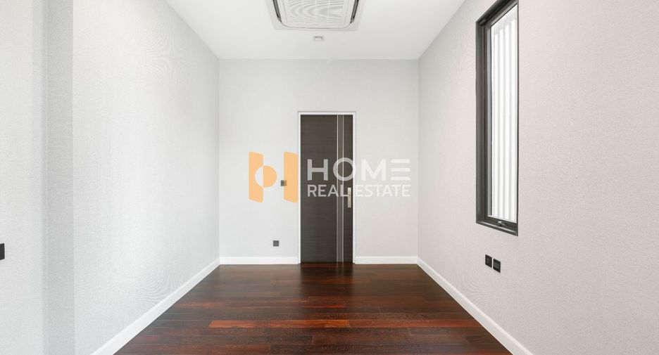 For sale 5 bedrooms house in Lak Si, Bangkok