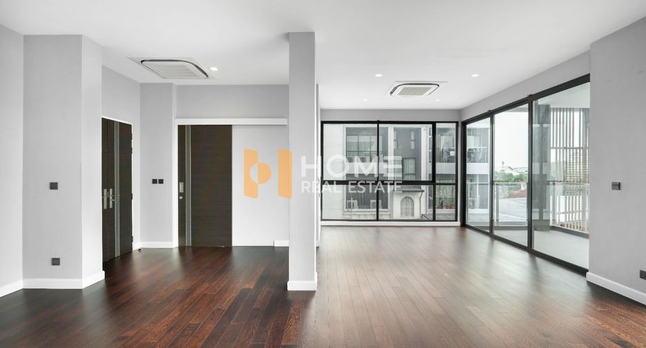 For sale 5 bedrooms house in Lak Si, Bangkok