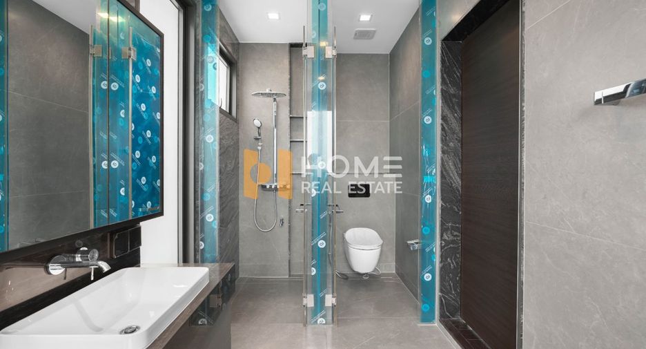 For sale 5 bedrooms house in Lak Si, Bangkok