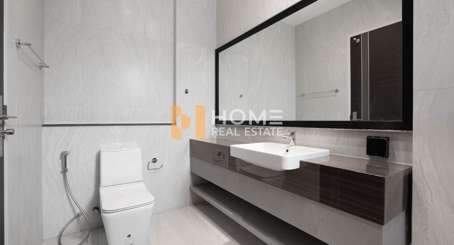 For sale 5 bedrooms house in Lak Si, Bangkok