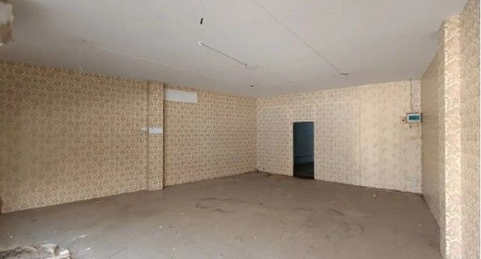 Local comercial en venta de 1 habitaciones en Tha Tako, Nakhon Sawan