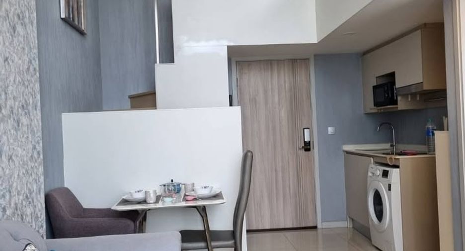 Condo en alquiler de 1 habitaciones en Sathon, Bangkok