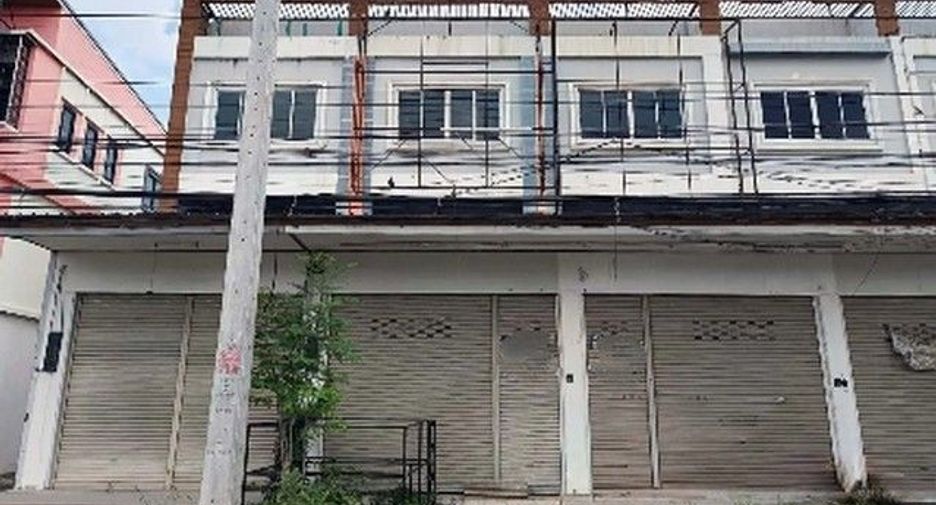 For sale 1 bed retail Space in Khok Samrong, Lopburi