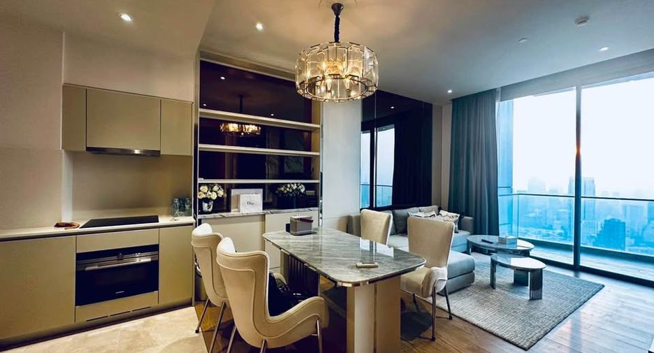 For rent 2 bedrooms condo in Khlong San, Bangkok