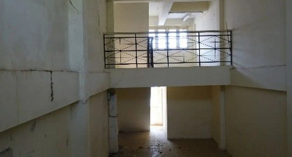 For sale 1 bed retail Space in Mueang Trat, Trat