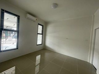 出售 2 卧室 独立屋 在 Ban Khai, Rayong