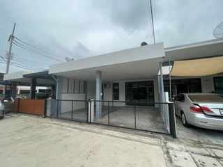出售 2 卧室 独立屋 在 Ban Khai, Rayong