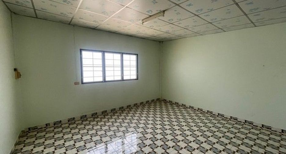 For sale 2 bedrooms townhouse in Ban Khai, Rayong
