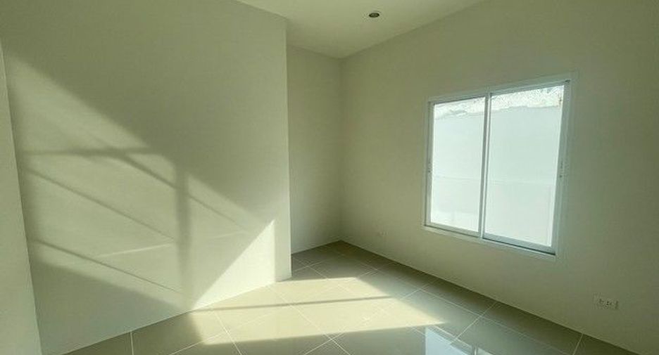 For sale 3 ベッドルーム house in Ban Khai, Rayong