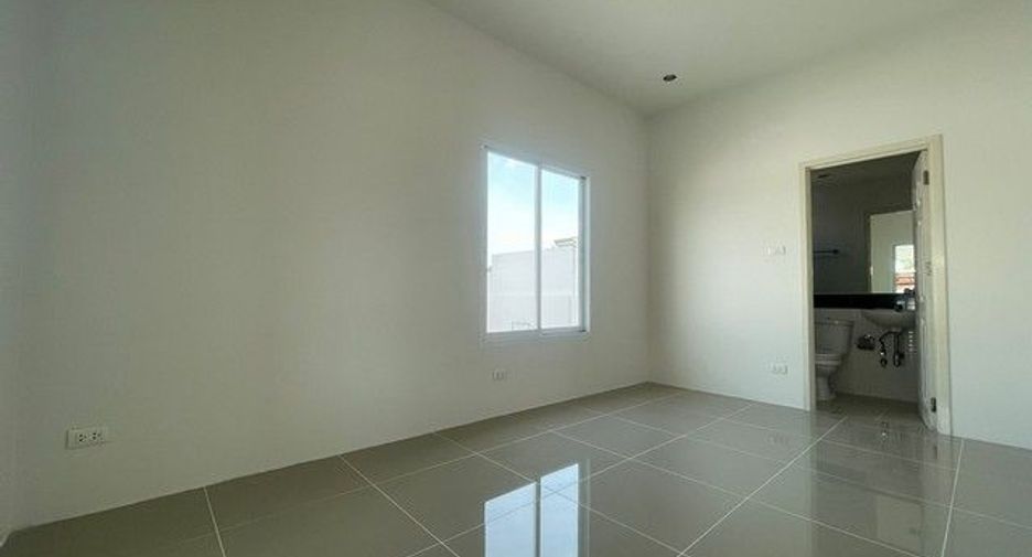 For sale 3 ベッドルーム house in Ban Khai, Rayong