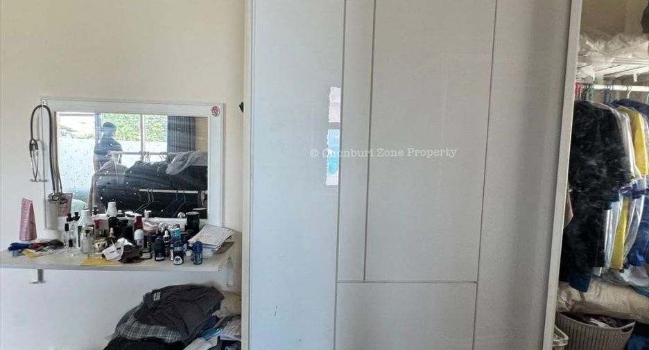 For sale 4 bedrooms house in Si Racha, Chonburi