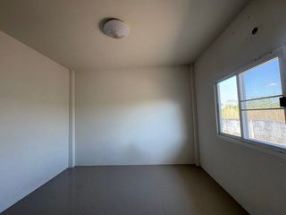 Haus zum Kauf mit 2 Zimmer in Ban Khai, Rayong
