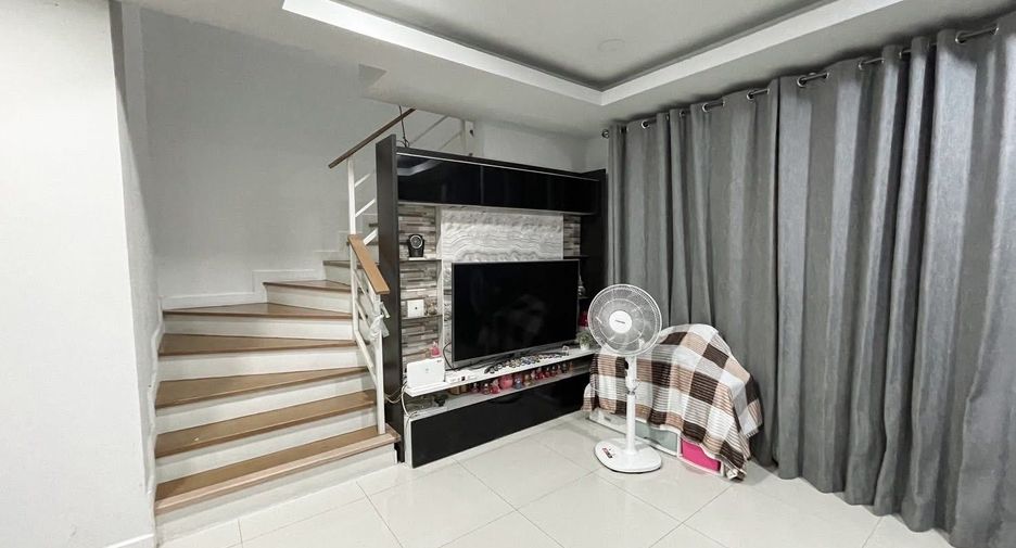 For rent 4 bedrooms house in Si Racha, Chonburi